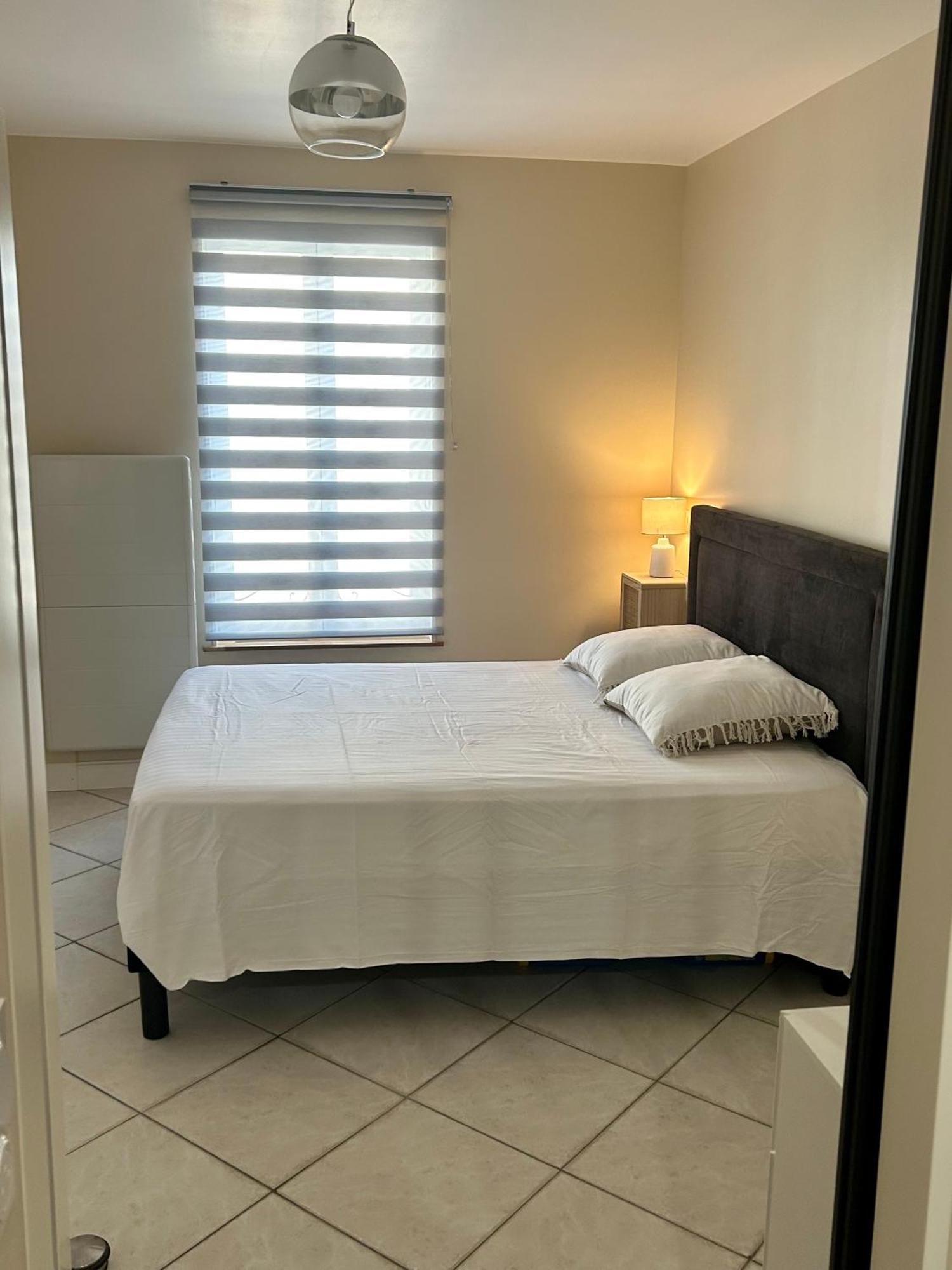 T2 Renove Proche Des Arenes Apartment Saintes Ngoại thất bức ảnh